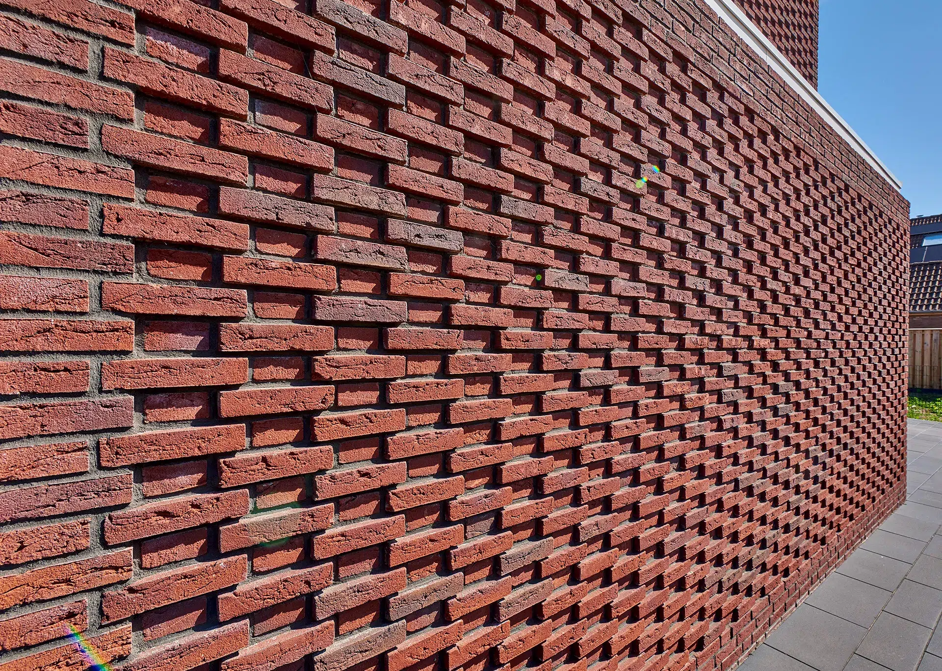 Metselwerk in vlaams verband met terugliggende koppen.
