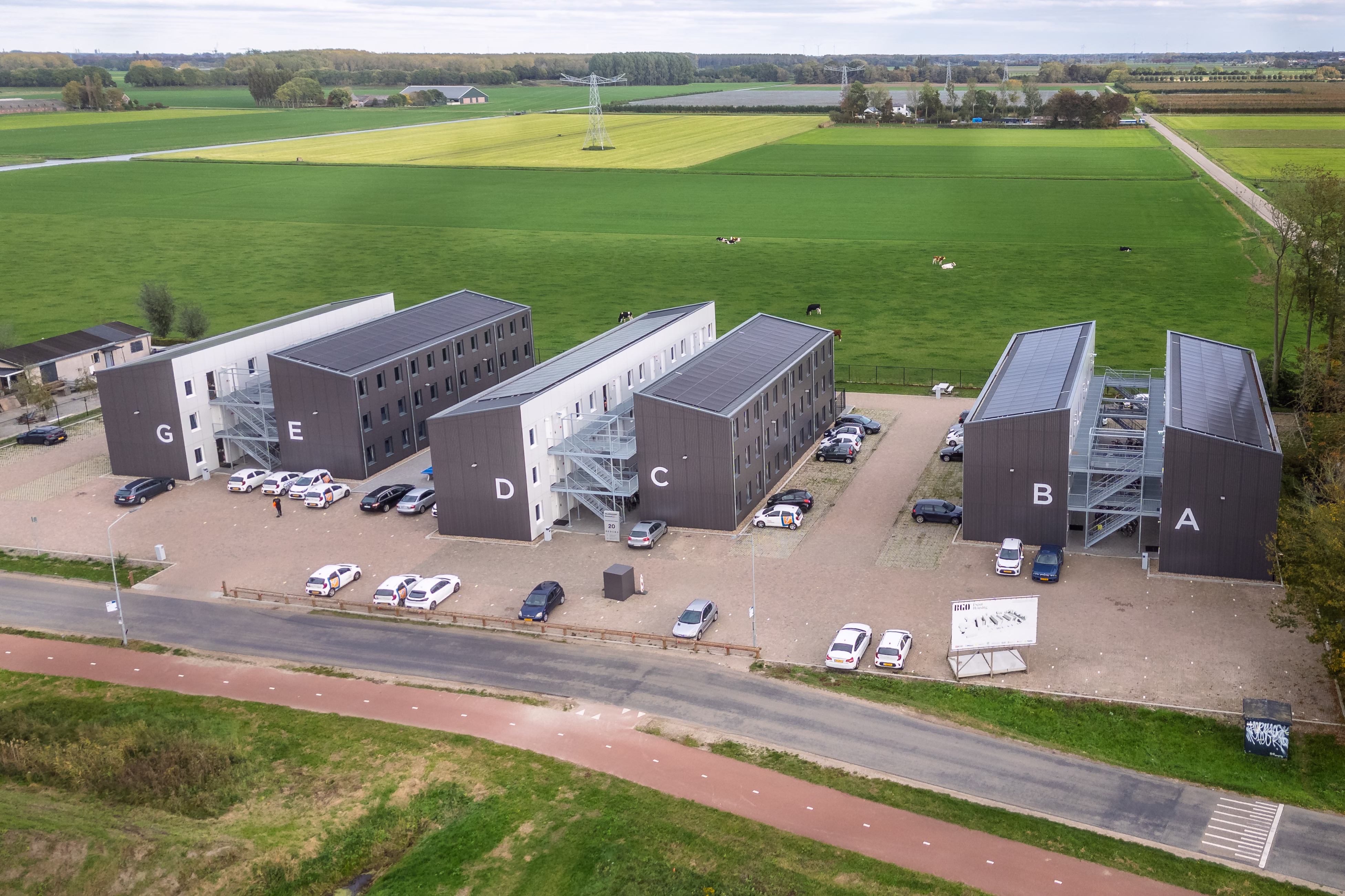 Aerial view of expat housing built with CLT in Waalwijk designed by Architectenbureau Goedehuizen.